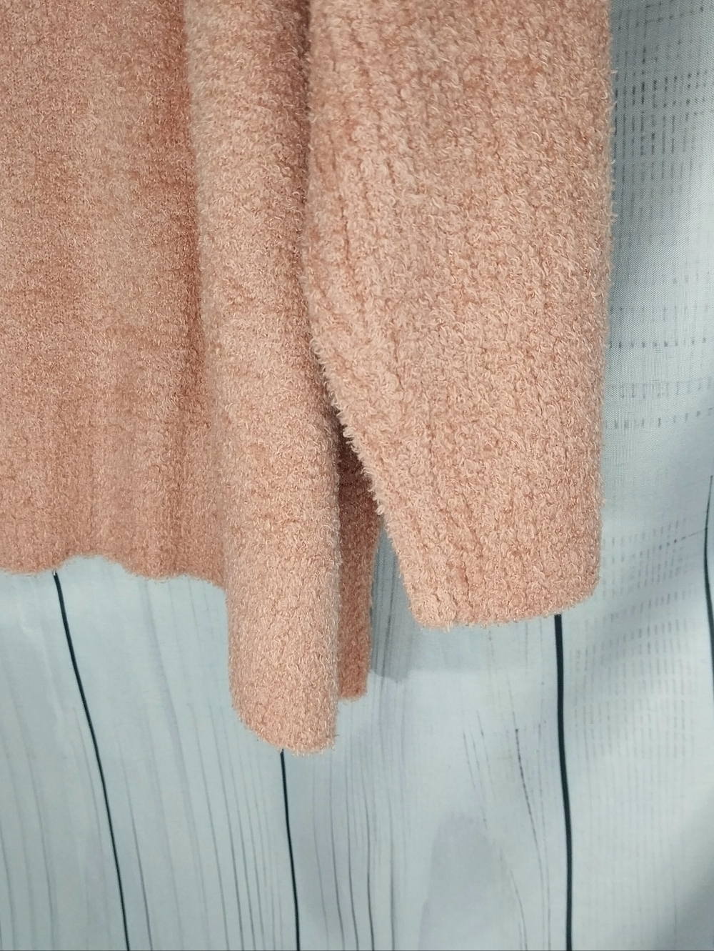 Barefoot Dreams Cozy Chic Ultra Lite Women's Crewneck Pullover Sweater in Peach - Picture 9 of 9